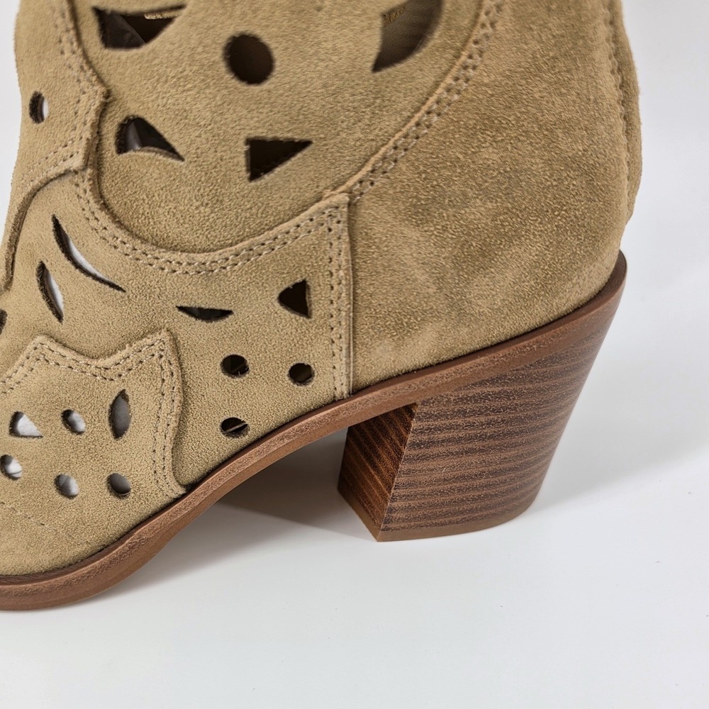Dolce Vita Women Zenobi Bootie Suede Dark Taupe size 9 Laser Cut Western Heel - Picture 8 of 9